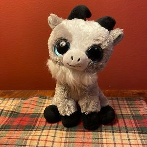 small sized goat beany boo